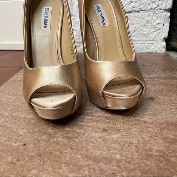 Steve Madden Cream Heels with Rhinestone Embellishments - Picture 9 of 13